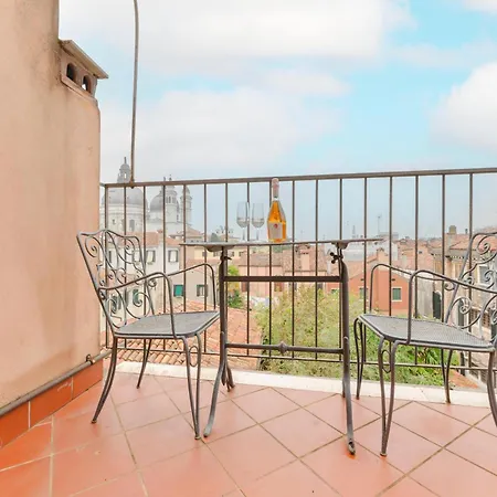 Apartment Terrace With Canal View - 5 Min From Accademia Bridge Venedig