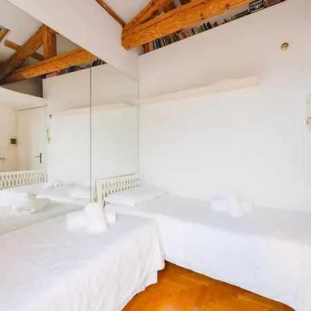 Terrace With Canal View - 5 Min From Accademia Bridge * Venedig