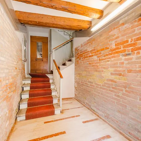 Terrace With Canal View - 5 Min From Accademia Bridge Apartment Venedig